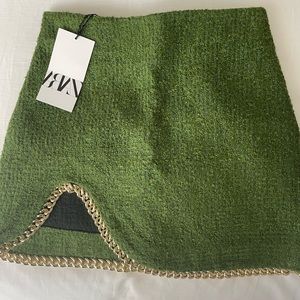 Green skirt zara